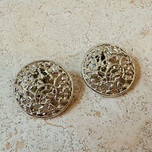 Vintage Sarah Coventry Filagree SAC Silver Leaf & Swirl Clip-On Earrings